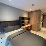 Port On The Square Five Bedroom Flat